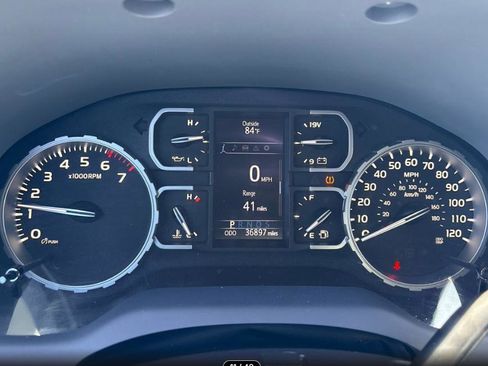 Used 2019 Toyota Tundra SR5 RWD image 9