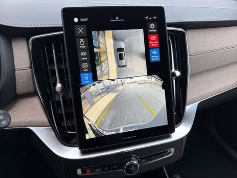 New 2026 Volvo XC90 B6 Ultra w/ Protection Package Premier image 17