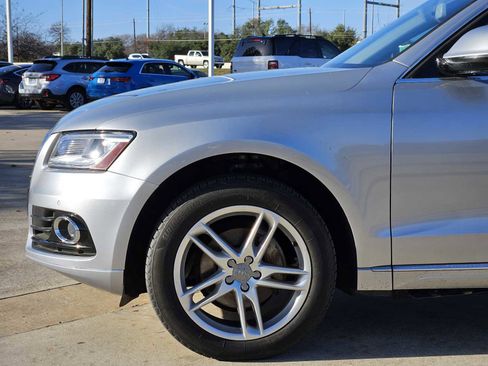 Used 2016 Audi Q5 2.0T Premium Plus w/ Technology Package image 8
