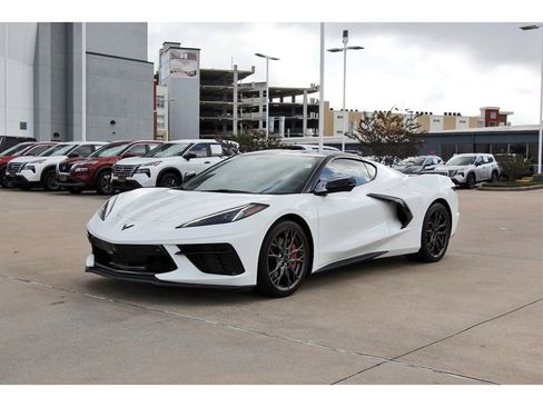 Used 2023 Chevrolet Corvette Stingray Preferred Cpe w/ Z51 Performance Package image 2