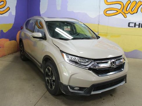 Used 2018 Honda CR-V Touring image 2