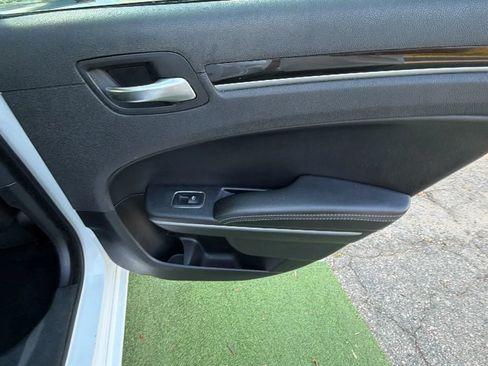 Used 2020 Chrysler 300 S RWD image 21