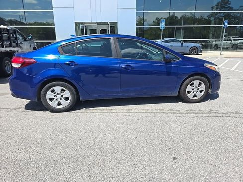 Used 2018 Kia Forte LX image 5