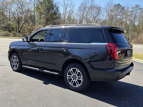 New 2026 Ford Expedition Active image 12