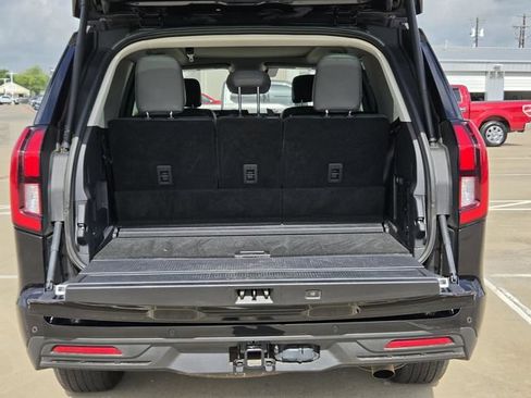 Used 2025 Ford Expedition Active RWD image 13