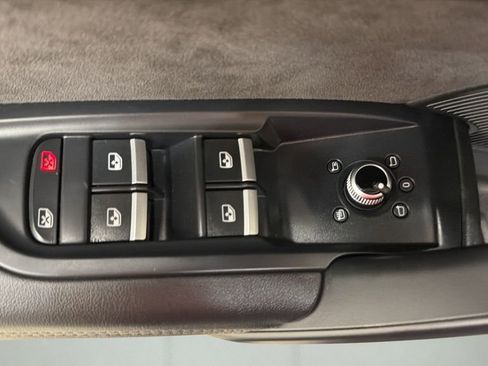 Used 2018 Audi SQ5 Prestige w/ Prestige Package AWD/4WD image 16