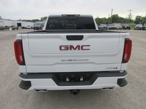 New 2026 GMC Sierra 1500 AT4 w/ AT4 Premium Package AWD/4WD image 6