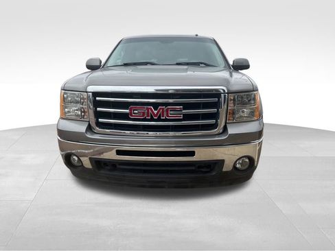 Used 2013 GMC Sierra 1500 SLT w/ Suspension Package, Off-Road image 5
