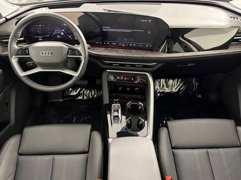 Used 2025 Audi Q5 Premium Plus w/ Premium Plus AWD/4WD image 12