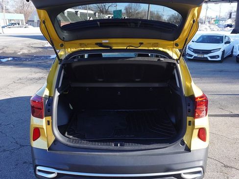 Used 2023 Kia Seltos SX image 20