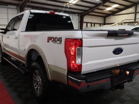 Used 2019 Ford F250 Lariat w/ Lariat Value Package AWD/4WD image 26