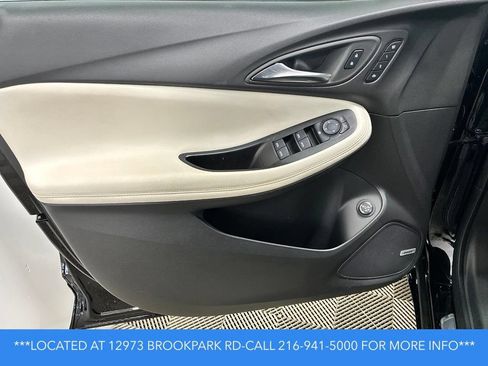 Used 2024 Buick Encore GX Avenir w/ Avenir Convenience Package FWD image 7