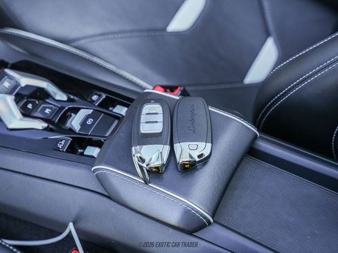 Used 2020 Lamborghini Huracan EVO AWD/4WD image 51