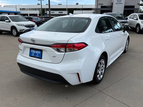 Used 2023 Toyota Corolla LE FWD image 4