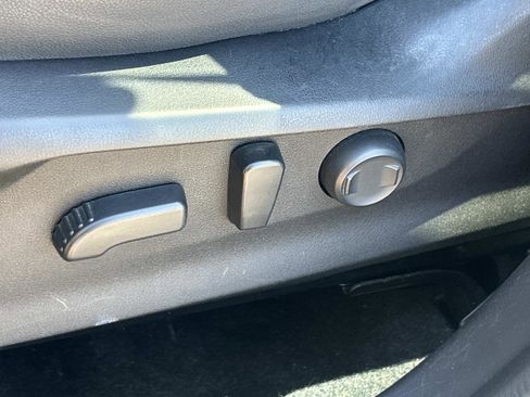 Used 2020 Subaru Forester Premium image 18