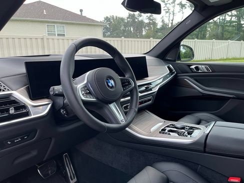Certified 2026 BMW X5 xDrive40i w/ M Sport Package AWD/4WD image 18