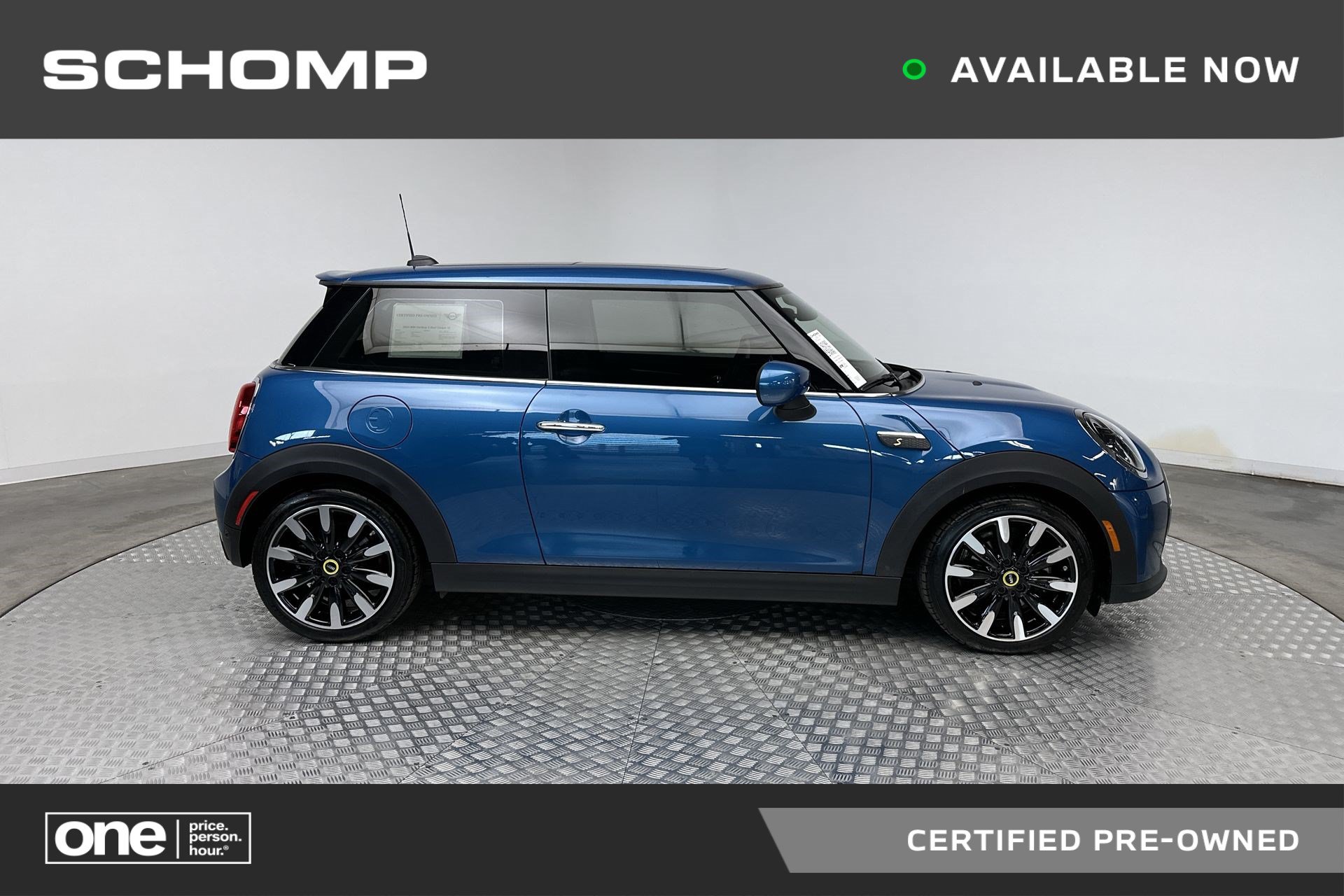 Certified 2024 MINI Cooper SE w/ Signature Upholstery Package FWD image 1