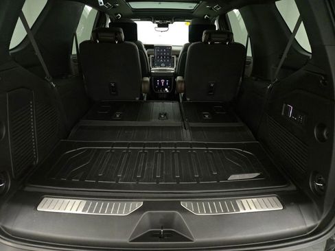 Used 2025 GMC Yukon Denali Ultimate w/ LPO, Floor Liner Package image 20