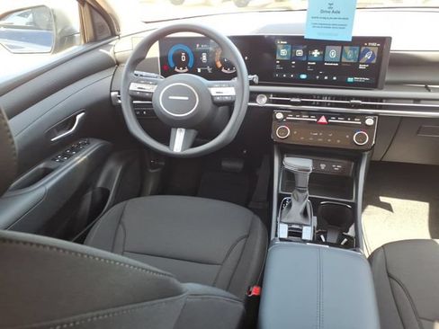 New 2026 Hyundai Tucson SEL FWD image 4