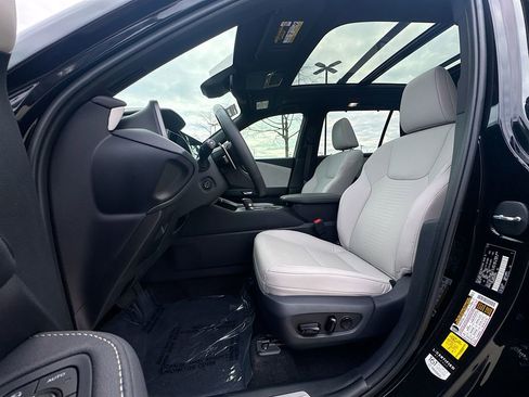 Used 2025 Lexus TX 350 AWD image 20