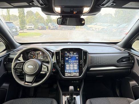 Certified 2025 Subaru Forester Premium AWD/4WD image 19