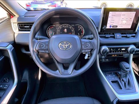 Used 2023 Toyota RAV4 LE image 5