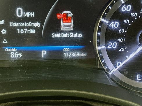Used 2020 Toyota Highlander XLE FWD image 19