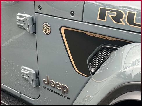 Used 2024 Jeep Wrangler Unlimited Rubicon 392 AWD/4WD image 11