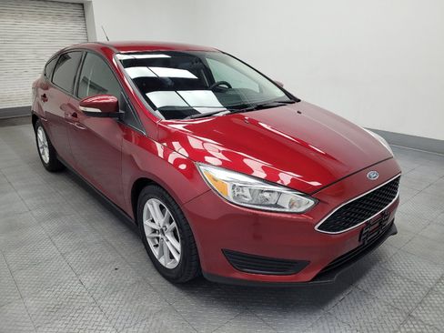 Used 2017 Ford Focus SE FWD image 13