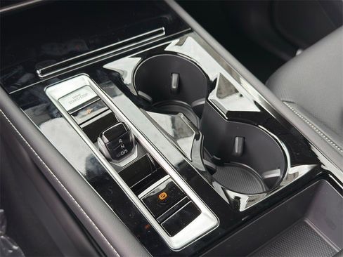 New 2026 Volkswagen Atlas SE image 17