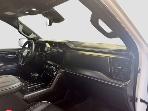 Used 2025 GMC Sierra 1500 AT4X w/ AT4X AEV Edition image 31