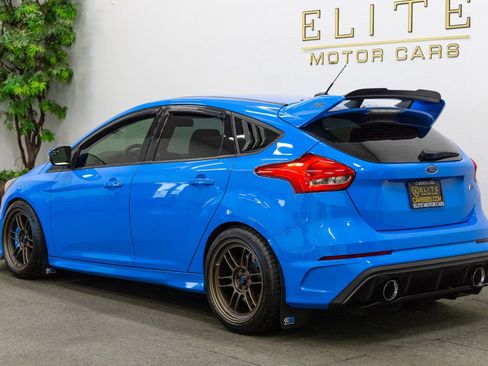 Used 2017 Ford Focus RS image 3