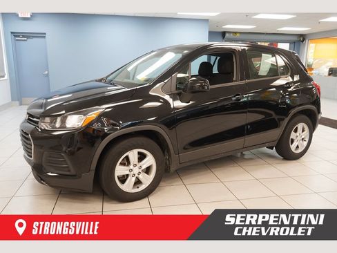 Used 2020 Chevrolet Trax LS FWD image 1