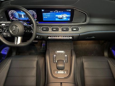 Certified 2025 Mercedes-Benz GLS 580 4MATIC image 25