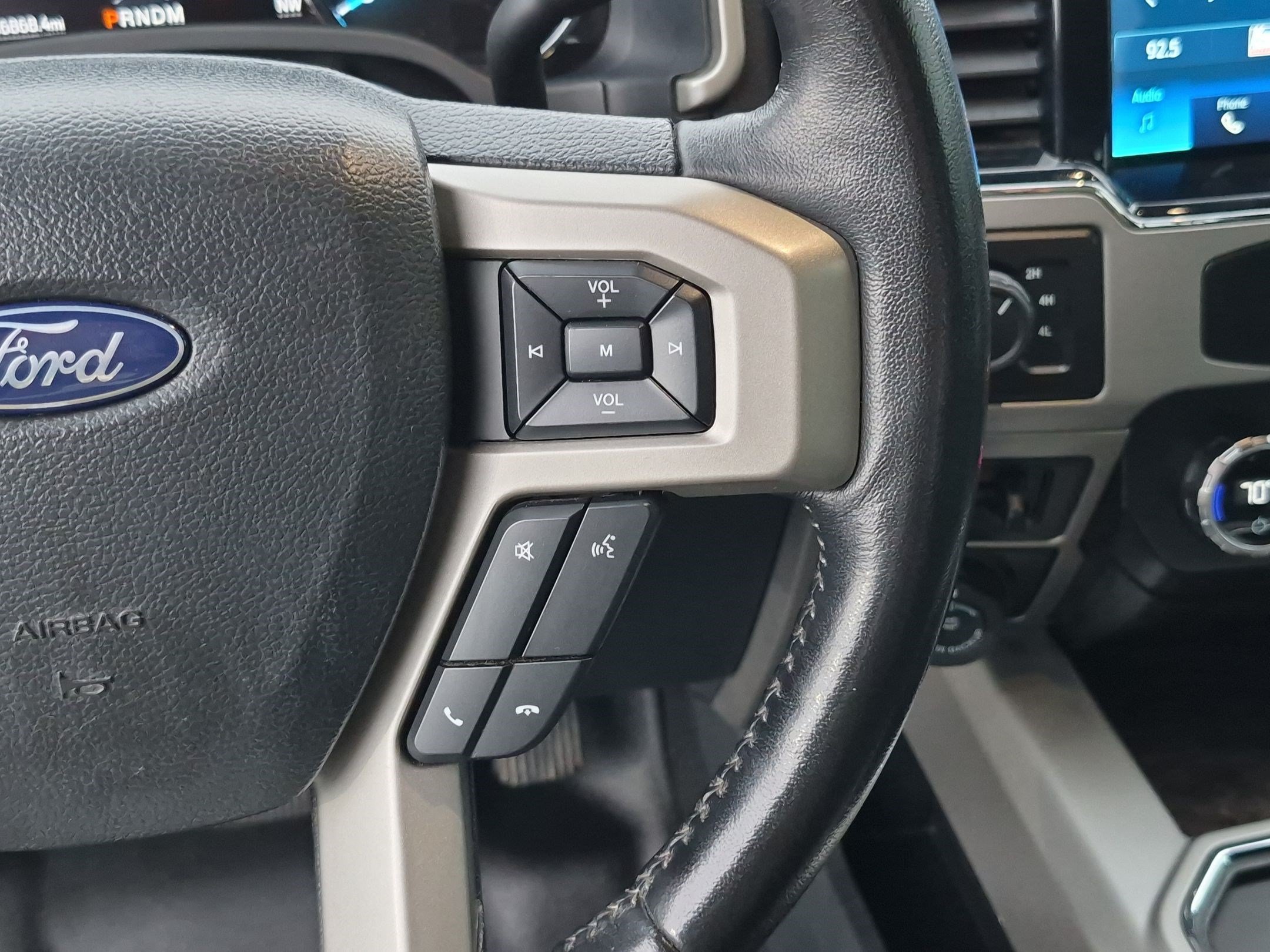 Used 2022 Ford F350 Lariat w/ Tremor Off-Road Package AWD/4WD image 18