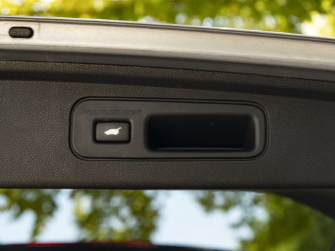 Used 2023 Honda Odyssey Touring image 48
