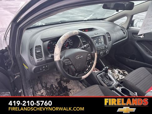 Used 2018 Kia Forte S w/ S Technology Plus Package image 14