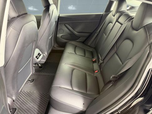 Used 2021 Tesla Model 3 Long Range image 13