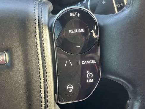 Used 2018 Land Rover Range Rover Supercharged AWD/4WD image 22