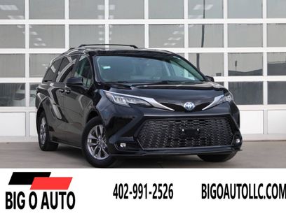 Used 2023 Toyota Sienna XLE