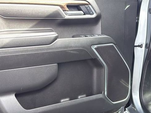 Used 2025 Chevrolet Silverado 1500 LT image 23