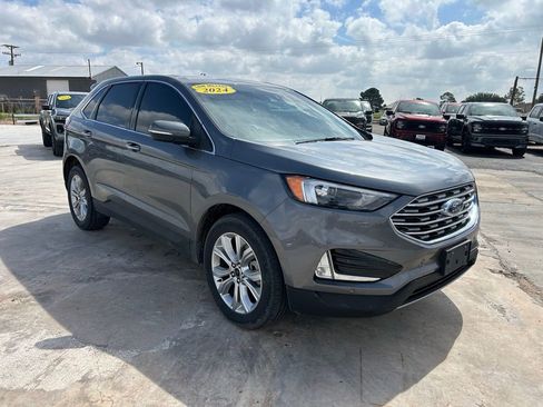 Used 2024 Ford Edge Titanium AWD/4WD image 3