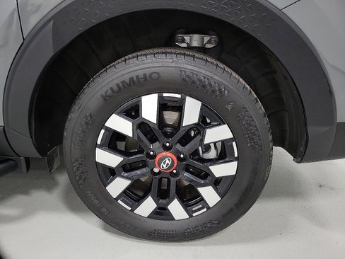 Used 2025 Hyundai Santa Cruz SEL image 8