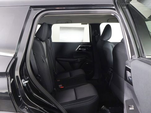 New 2026 Mitsubishi Outlander ES FWD image 29