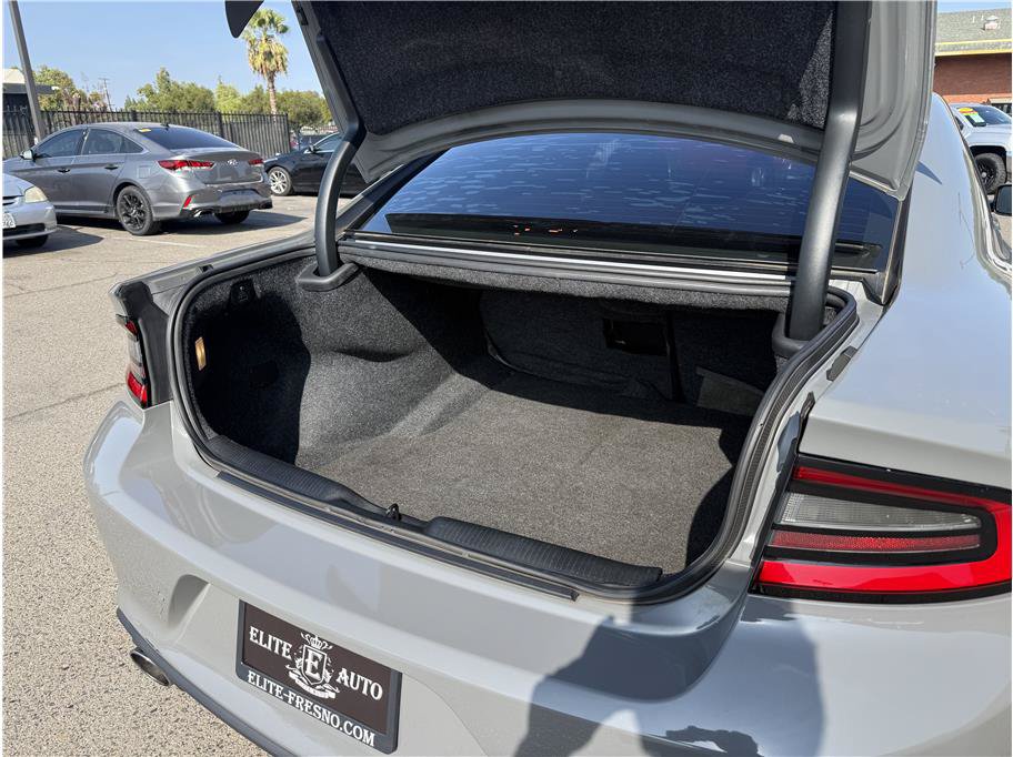 Used 2018 Dodge Charger R/T Scat Pack w/ Dynamics Package RWD image 24