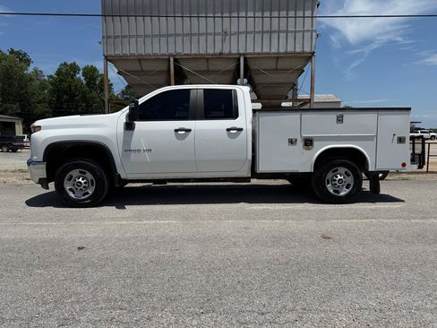 Used 2022 Chevrolet Silverado 2500 W/T w/ WT Convenience Package RWD image 2