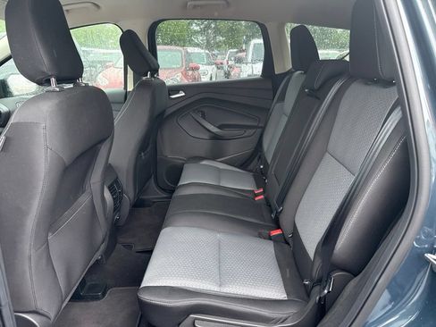Used 2019 Ford Escape SE FWD image 8