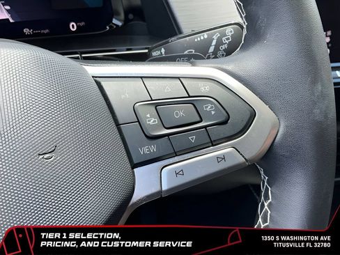 Used 2024 Volkswagen Atlas Cross Sport SE FWD image 32