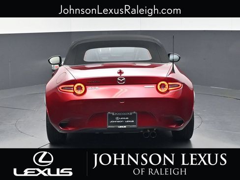 Used 2024 MAZDA MX-5 Miata Grand Touring RWD image 8