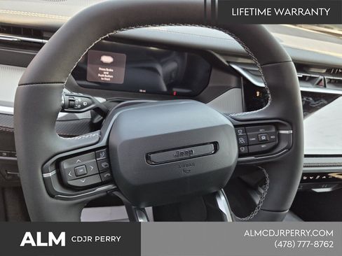 New 2026 Jeep Cherokee Limited AWD/4WD image 25